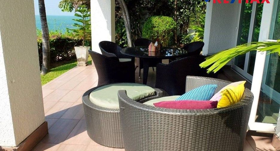 For rent 3 bedrooms condo in Bang Lamung, Chonburi