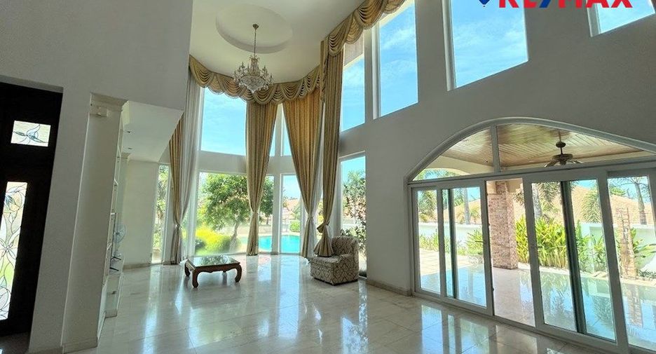 For sale 5 ベッドルーム house in Bang Lamung, Chonburi