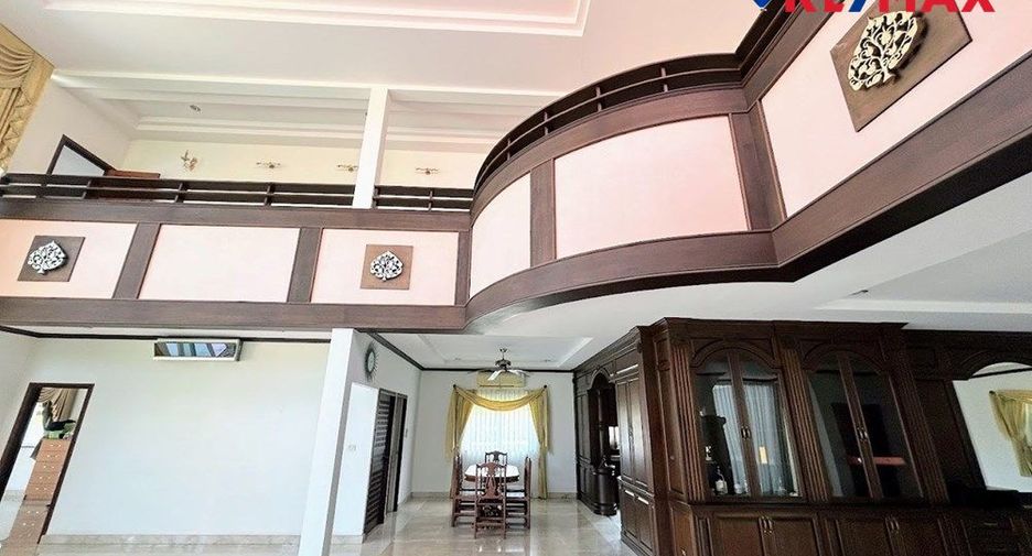 For sale 5 ベッドルーム house in Bang Lamung, Chonburi