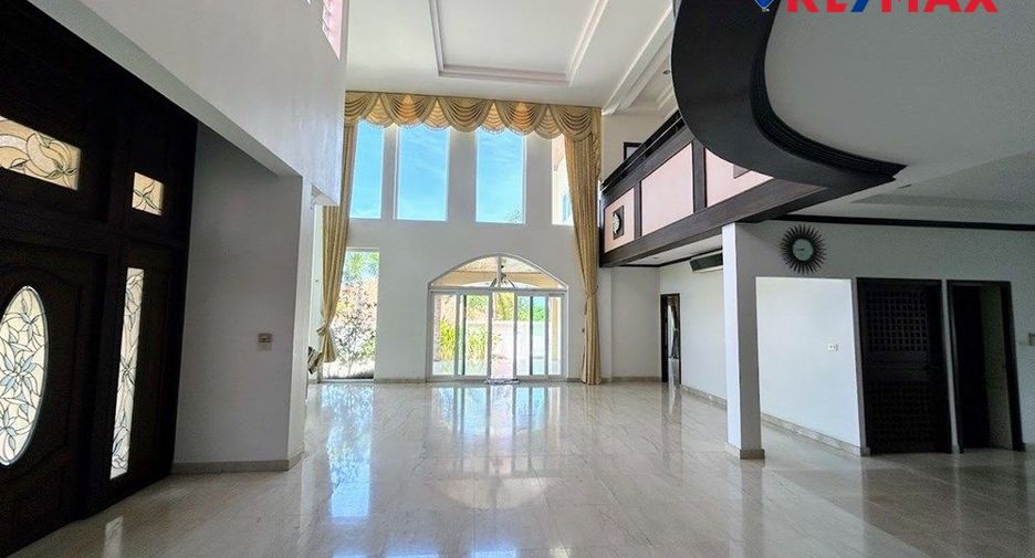 For sale 5 ベッドルーム house in Bang Lamung, Chonburi
