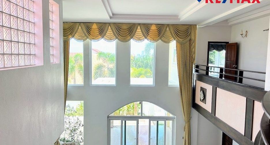 For sale 5 ベッドルーム house in Bang Lamung, Chonburi