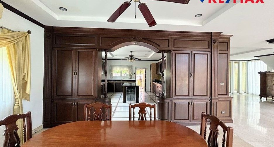 For sale 5 ベッドルーム house in Bang Lamung, Chonburi