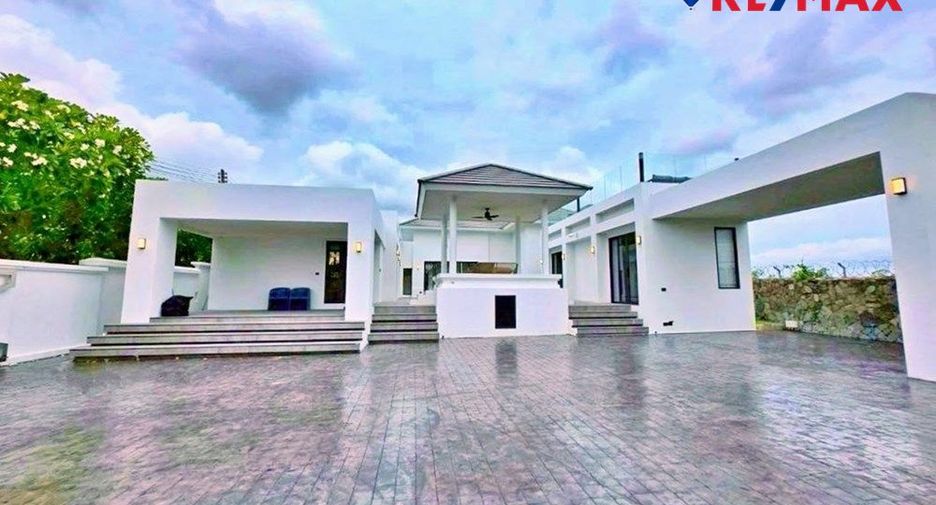 À vendre 5 chambres maison à Bang Lamung, Chonburi