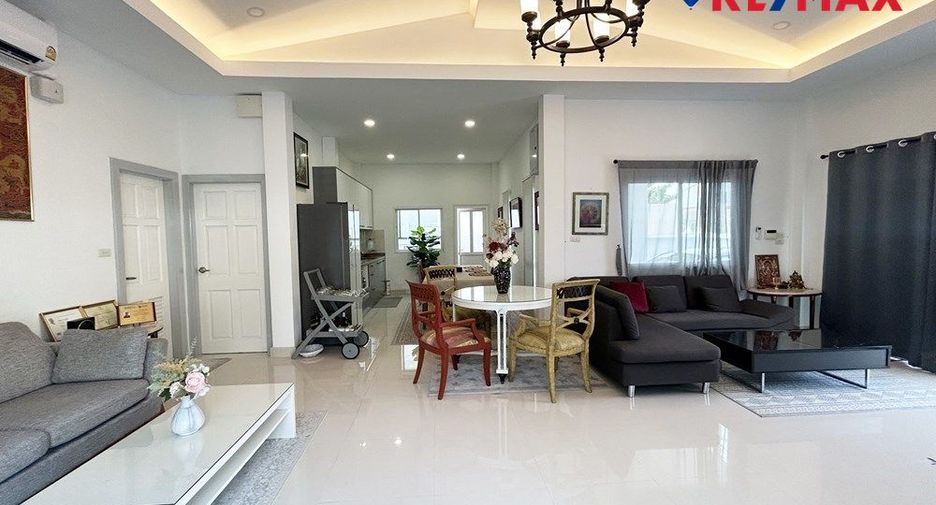À vendre 3 chambres maison à Huay Yai, Pattaya
