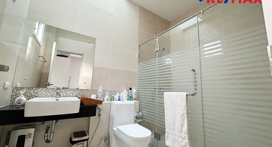 À vendre 3 chambres maison à Huay Yai, Pattaya