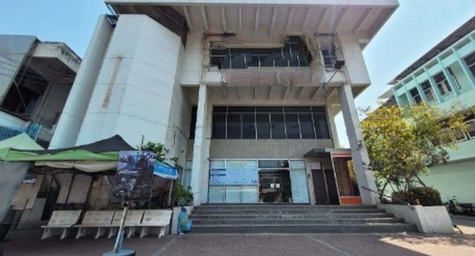 For sale 1 bed office in Ban Bueng, Chonburi