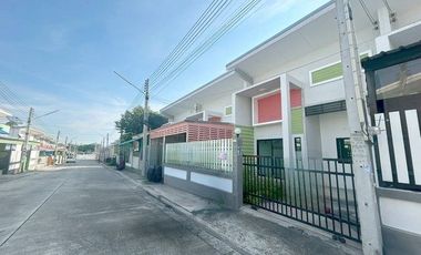 For sale 2 bedrooms house in Lam Luk Ka, Pathum Thani