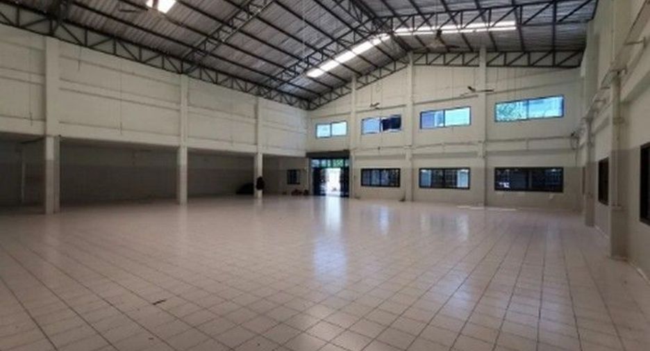 For sale 1 bed retail Space in Sanom, Surin