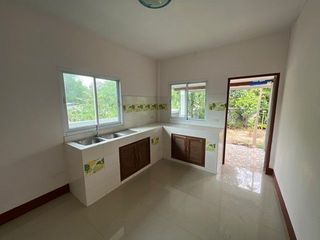 Casa en venta de 3 habitaciones en Ban Khai, Rayong