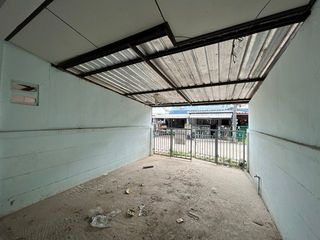 Casa adosada en venta de 2 habitaciones en Mueang Rayong, Rayong
