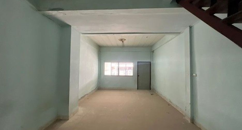For sale 2 bedrooms townhouse in Mueang Rayong, Rayong