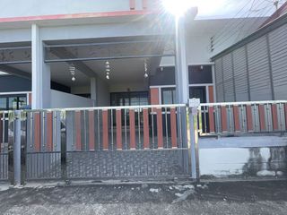 For sale 2 bedrooms townhouse in Ban Khai, Rayong