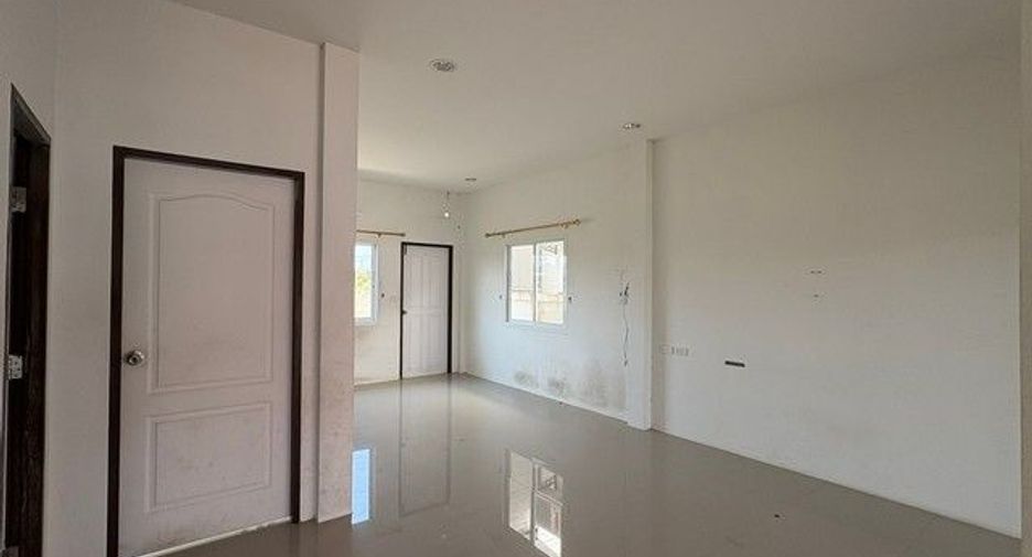 出售 2 卧室 独立屋 在 Ban Khai, Rayong
