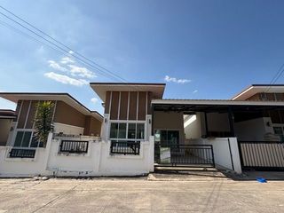 Casa en venta de 2 habitaciones en Ban Khai, Rayong