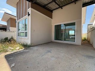 Casa en venta de 2 habitaciones en Ban Khai, Rayong