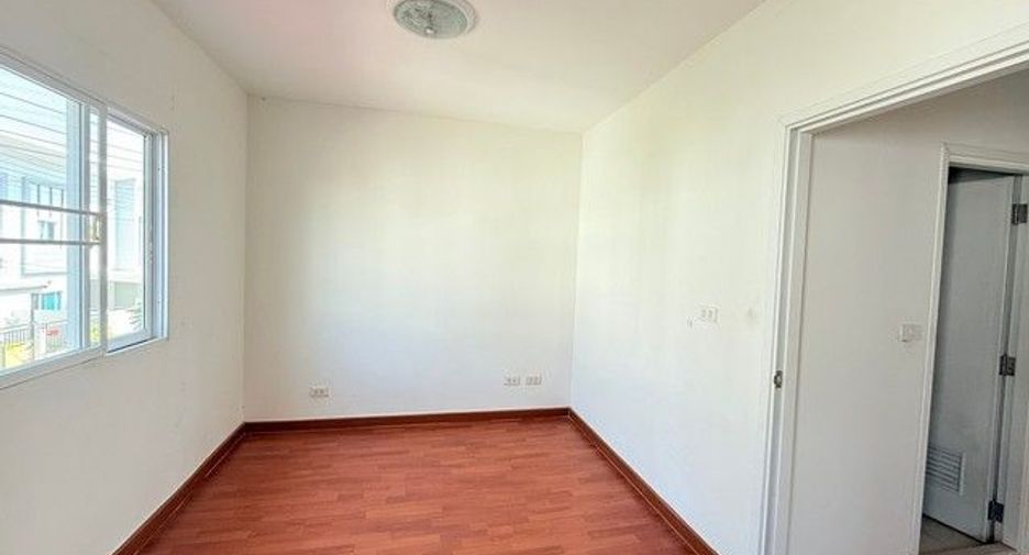 For sale 3 bedrooms townhouse in Bang Yai, Nonthaburi