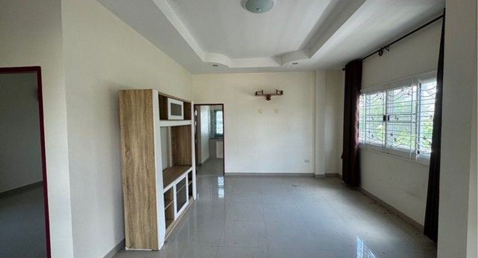 出售 2 卧室 独立屋 在 Ban Khai, Rayong