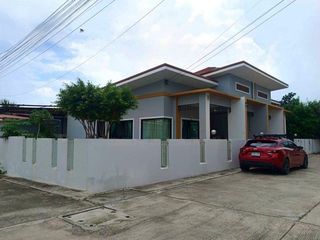 Casa en venta de 3 habitaciones en Ban Khai, Rayong