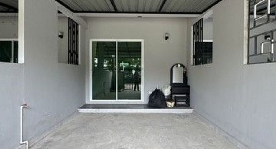 Reihenhaus zum Kauf mit 3 Zimmer in Ban Khai, Rayong