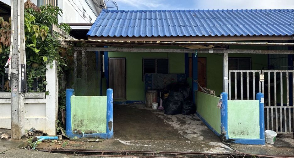 For sale 2 bedrooms townhouse in Ban Khai, Rayong