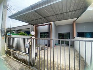 For sale 2 bedrooms townhouse in Ban Khai, Rayong
