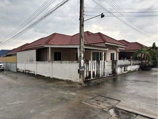 Casa en venta de 2 habitaciones en Ban Khai, Rayong