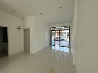 For sale 2 bedrooms townhouse in Ban Khai, Rayong