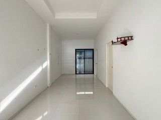 For sale 2 bedrooms townhouse in Ban Khai, Rayong