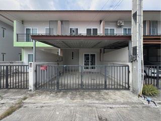 Casa en venta de 3 habitaciones en Ban Khai, Rayong