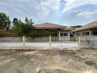 Casa en venta de 2 habitaciones en Ban Khai, Rayong