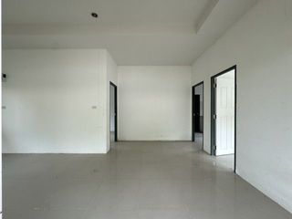 Casa en venta de 2 habitaciones en Ban Khai, Rayong