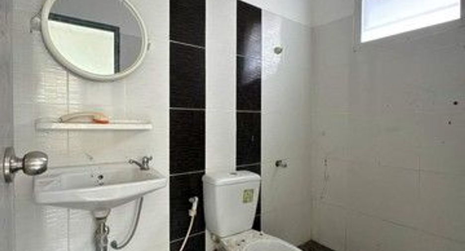 Casa en venta de 2 habitaciones en Ban Khai, Rayong