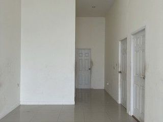 Casa en venta de 2 habitaciones en Ban Khai, Rayong