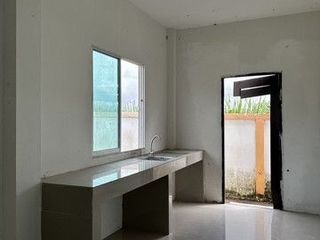 Casa en venta de 2 habitaciones en Ban Khai, Rayong
