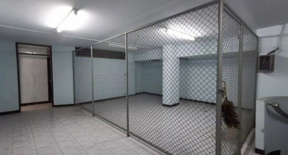 À vendre 1 chambre bureau à Pak Tho, Ratchaburi