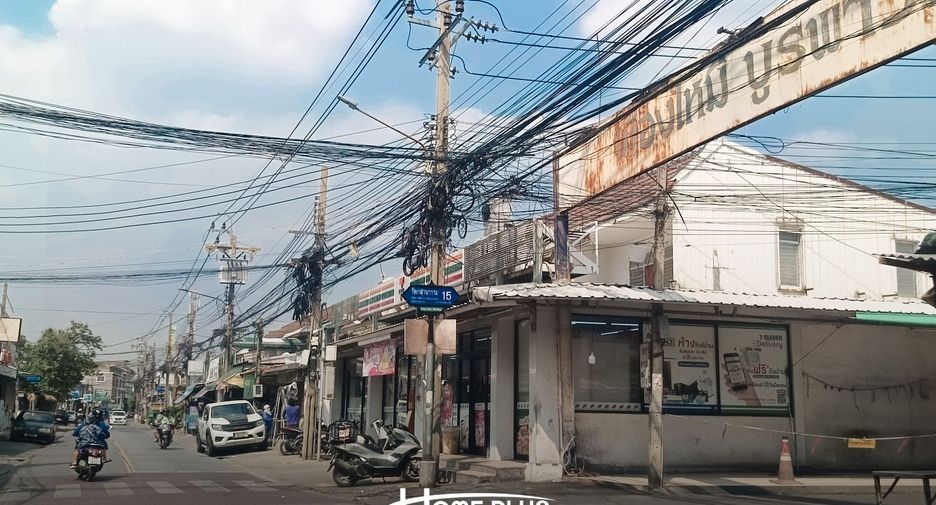 For sale 2 bedrooms townhouse in Don Mueang, Bangkok