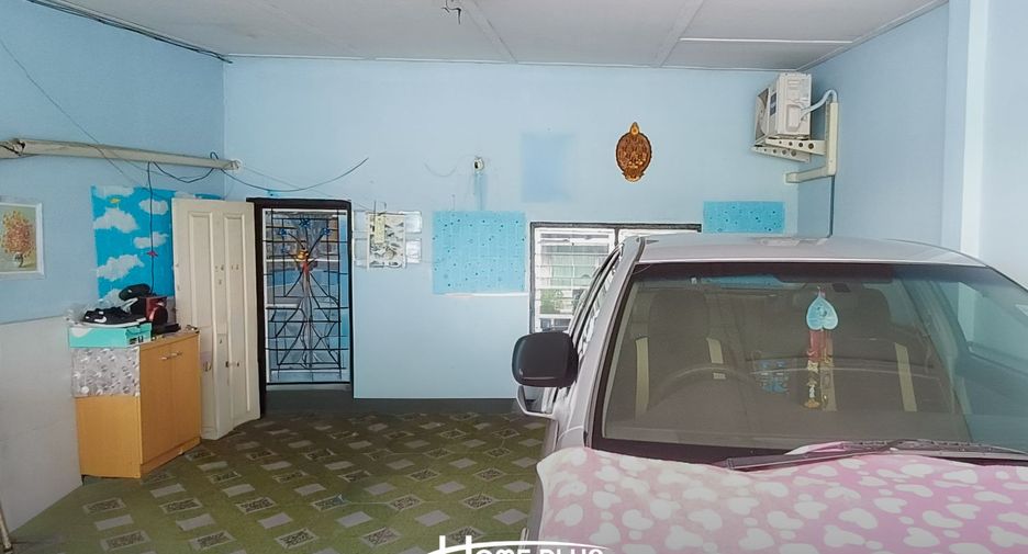For sale 2 bedrooms townhouse in Don Mueang, Bangkok
