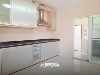 Casa en venta de 4 habitaciones en Lat Krabang, Bangkok