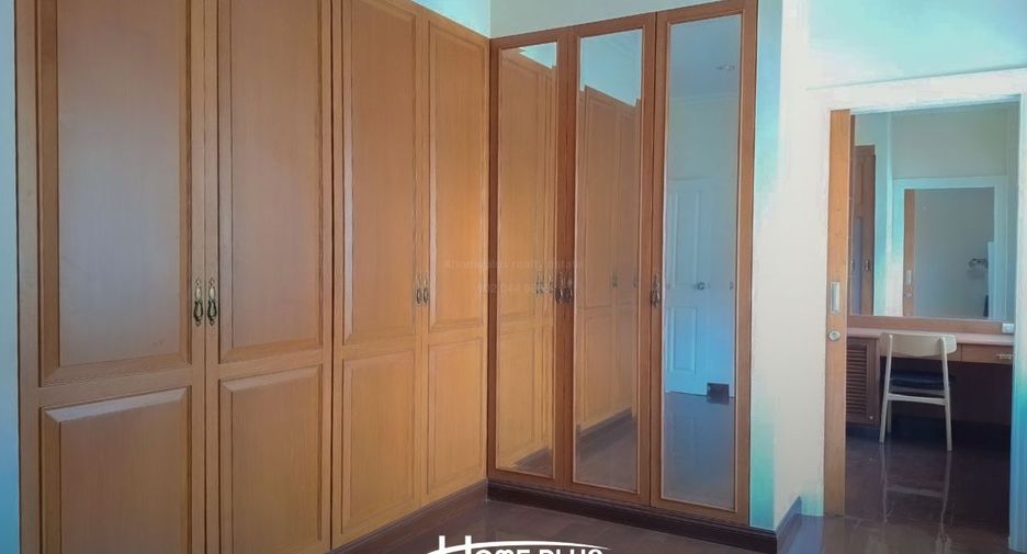À vendre 4 chambres maison à Lat Krabang, Bangkok