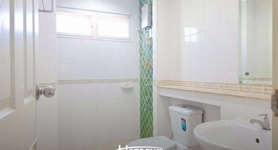 À vendre 4 chambres maison à Lat Krabang, Bangkok