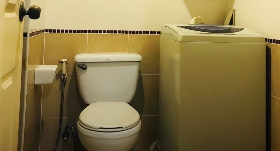 For sale 1 bed condo in Don Mueang, Bangkok