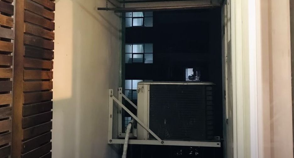 For sale 1 bed condo in Don Mueang, Bangkok