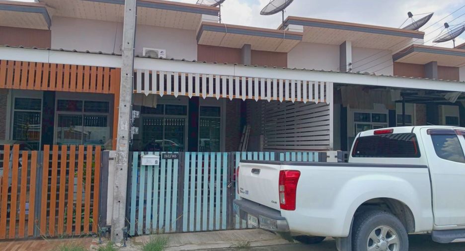 Haus zum Kauf mit 3 Zimmer in Ban Khai, Rayong