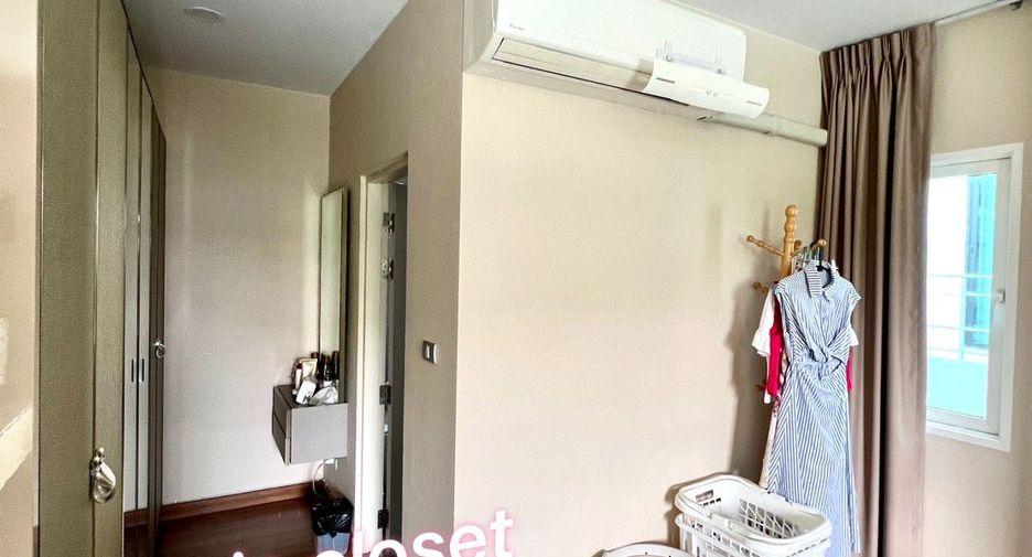 For sale 4 bedrooms house in Bang Kapi, Bangkok