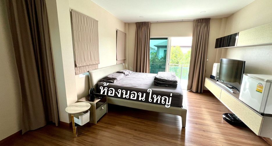 For sale 4 bedrooms house in Bang Kapi, Bangkok