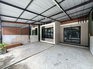 For sale 2 bedrooms townhouse in Ban Khai, Rayong