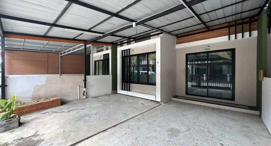 Reihenhaus zum Kauf mit 2 Zimmer in Ban Khai, Rayong