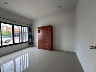 For sale 2 bedrooms townhouse in Ban Khai, Rayong