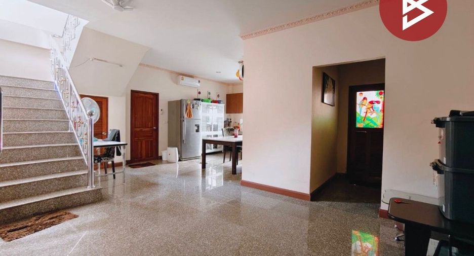 For sale 4 bedrooms house in Mueang Samut Sakhon, Samut Sakhon