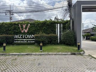 For sale 2 bedrooms townhouse in Ban Khai, Rayong